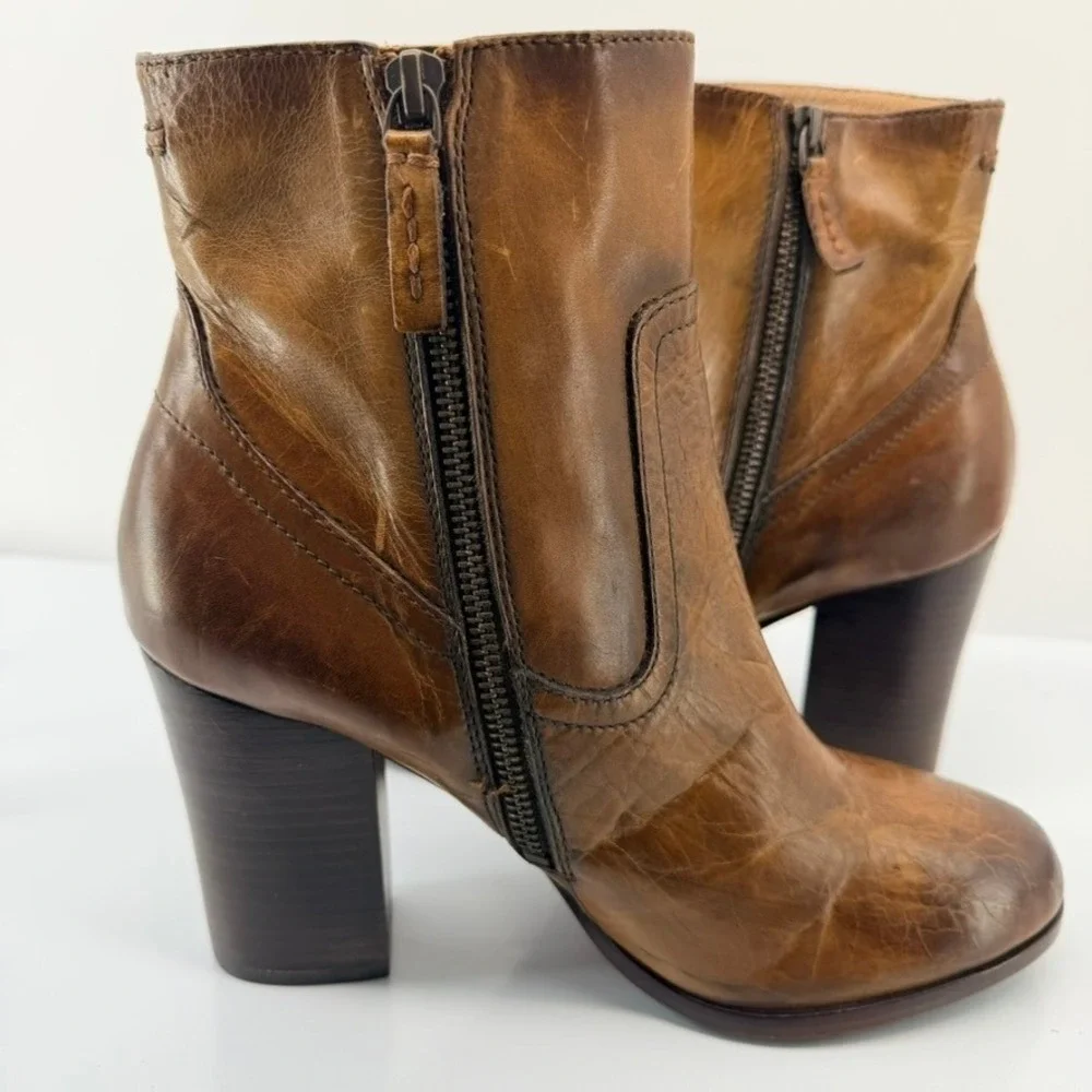 FRYE Tan Leather Parker Short Block Heel Ankle Boots Size 9M NWOB Deadstock